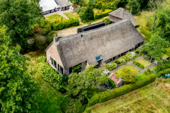 Dwingeloo: Monumentale Woonboerderij met Gastenverblijf